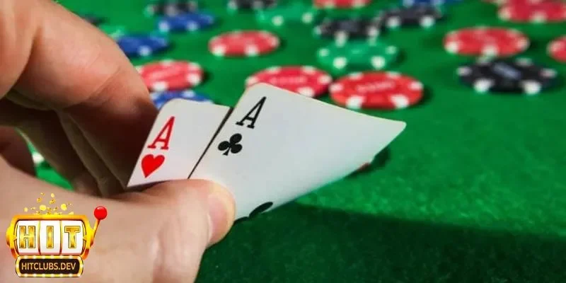 Game bài xì tố đổi thưởng là gì tại Hitclub?